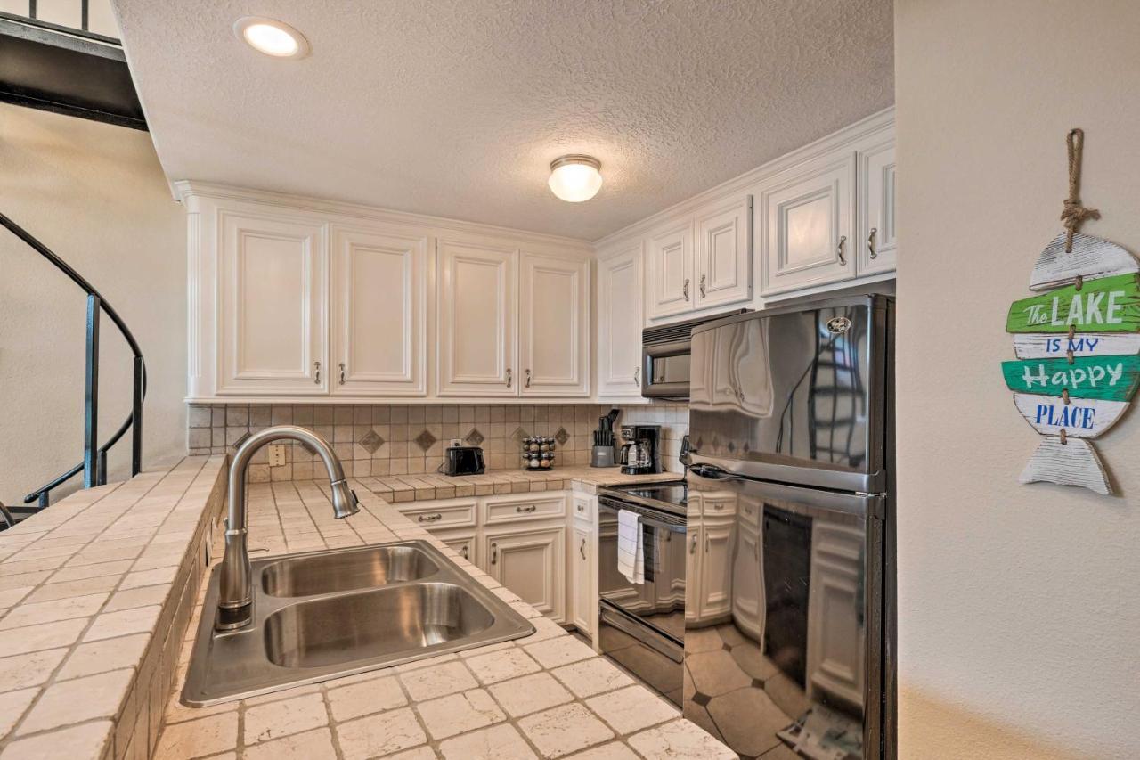 Idyllic Montgomery Condo With Pool And Lake View! Exterior foto