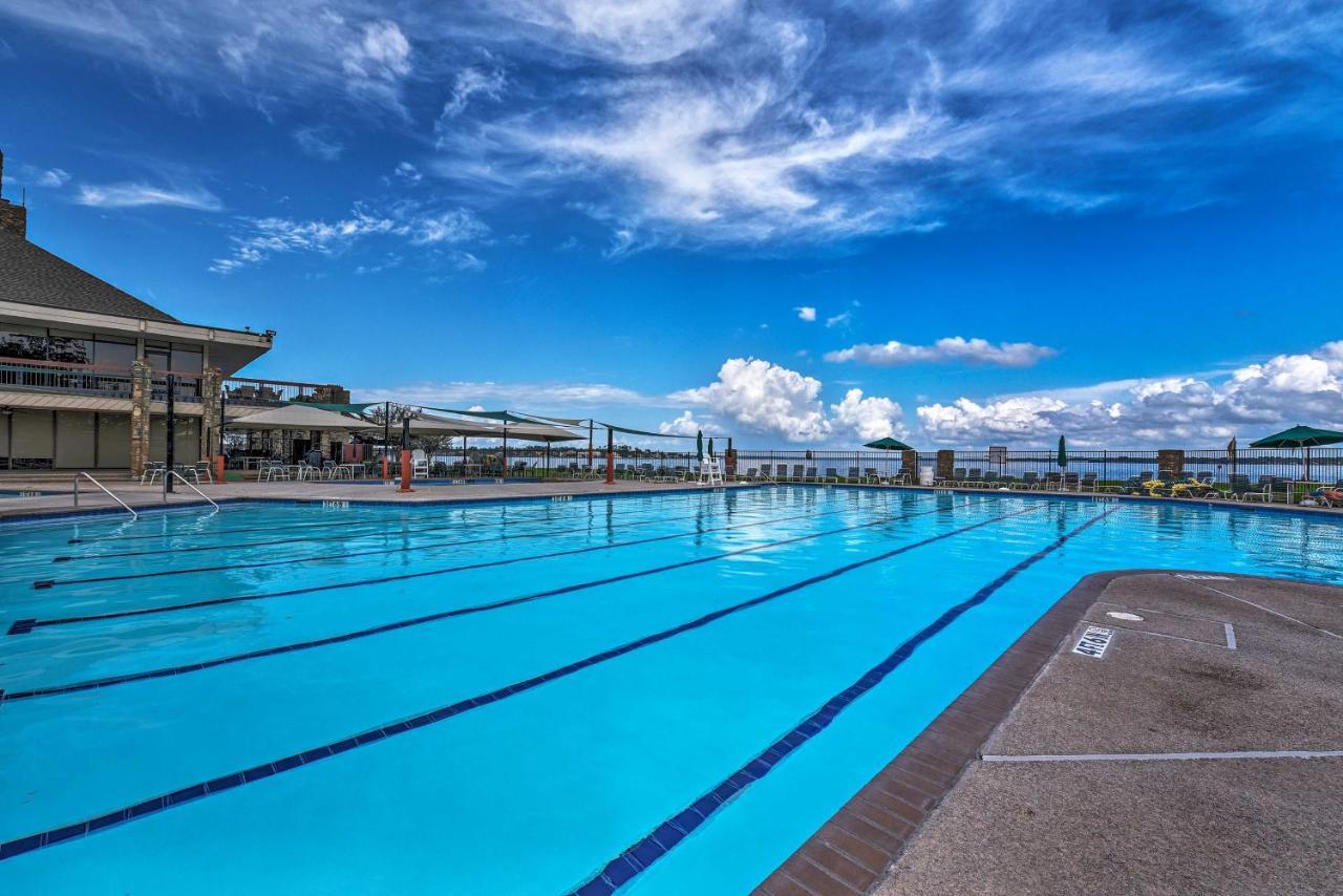 Idyllic Montgomery Condo With Pool And Lake View! Exterior foto